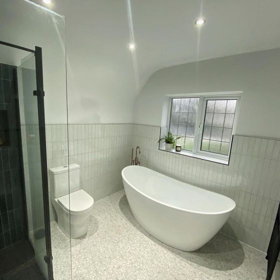 Lambi Freestanding Bath