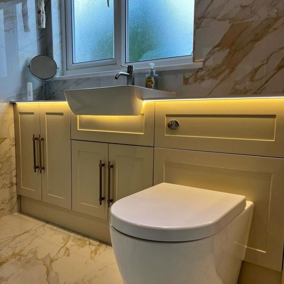 Back To Wall Toilet & Soft Closing Seat