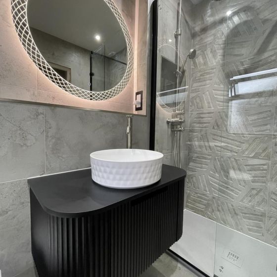 Soar Ribbed Wall Hung Matt Black Vanity Unit with Black Worktop