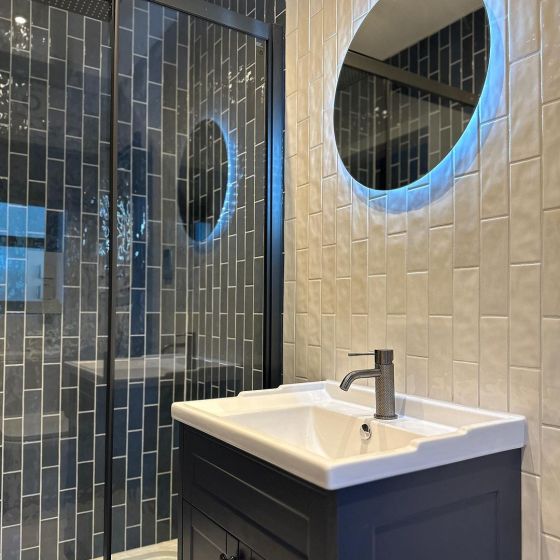 600mm Floorstanding Traditional Vanity Unit in Midnight Grey