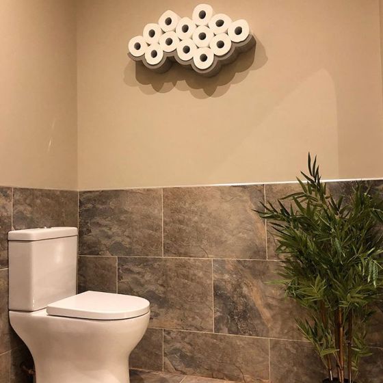 Leo Toilet