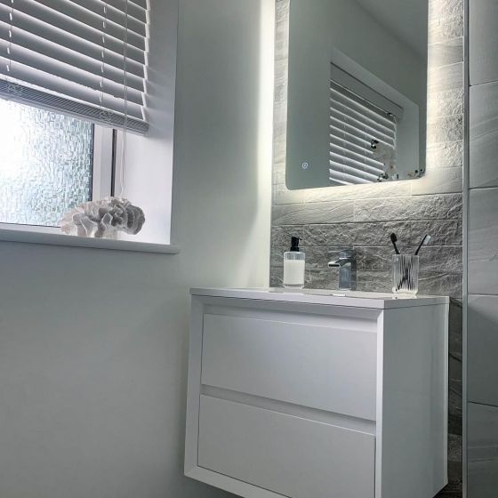 Venus Wall Hung Vanity Unit Gloss White