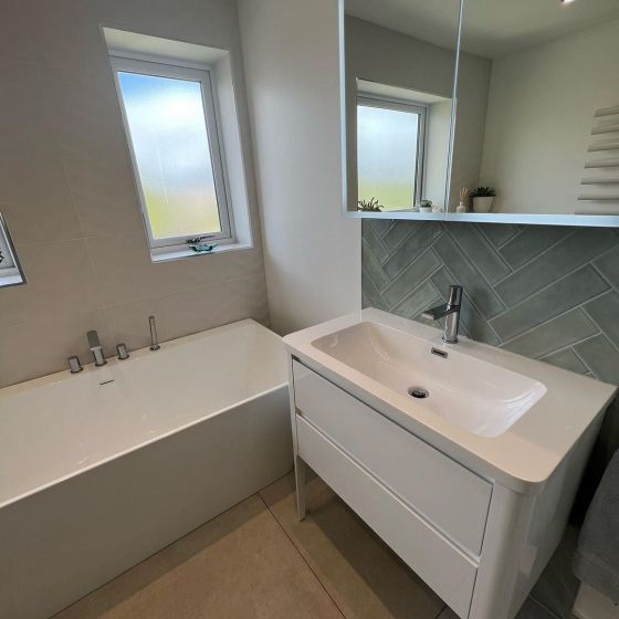 Stonehouse Vanity Unit with Integrated Basin in Gloss White