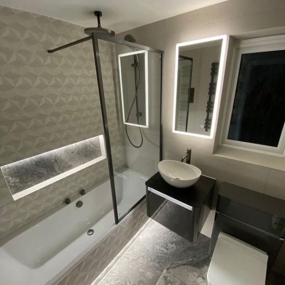 Amien Gunmetal Framed Clear Glass Bath Screen