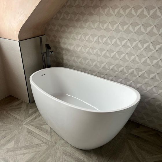 Isleworth Freestanding Acrylic Slipper Bath