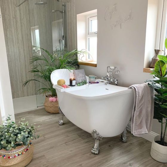 Ahana Freestanding Bath