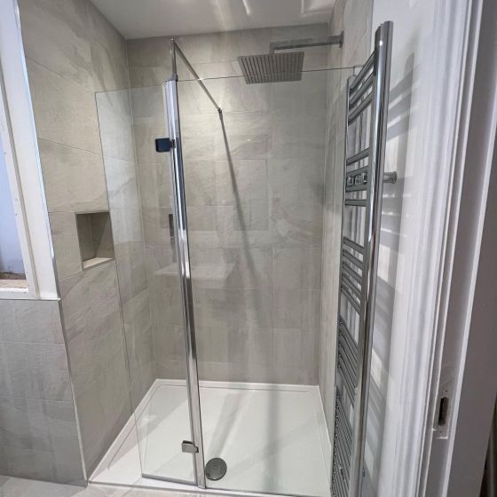 Royle Walk in Glass Screen with Hinged Panel