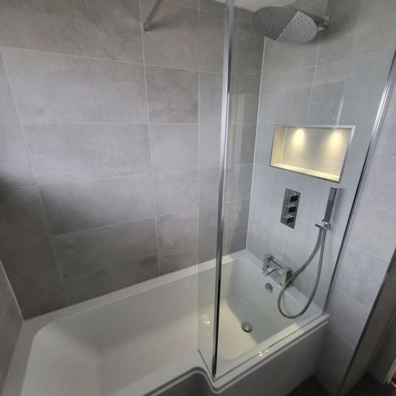 Lorenz Right Hand L-Shape Shower Bath