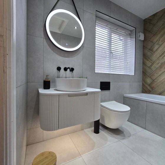 750mm Ribbed Wall Hung Matt White Vanity Unit & White Worktop