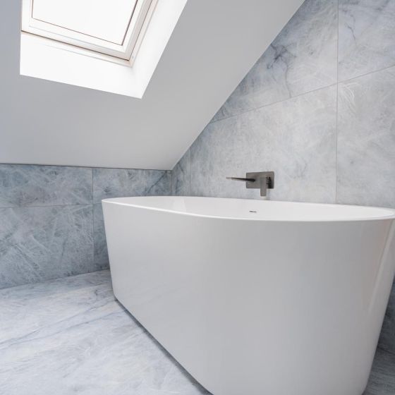Noah White Freestanding Acrylic Bath