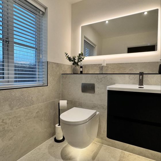 Oscar Wall Hung Toilet with Soft Closing Seat
