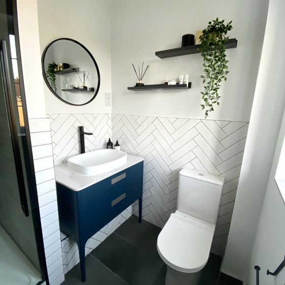 Blue Griffin Vanity Unit & White Brick