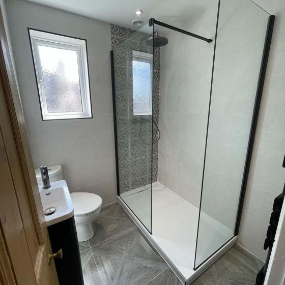 Oxford Walk-in Black Fixed Shower Screen - Clear Glass