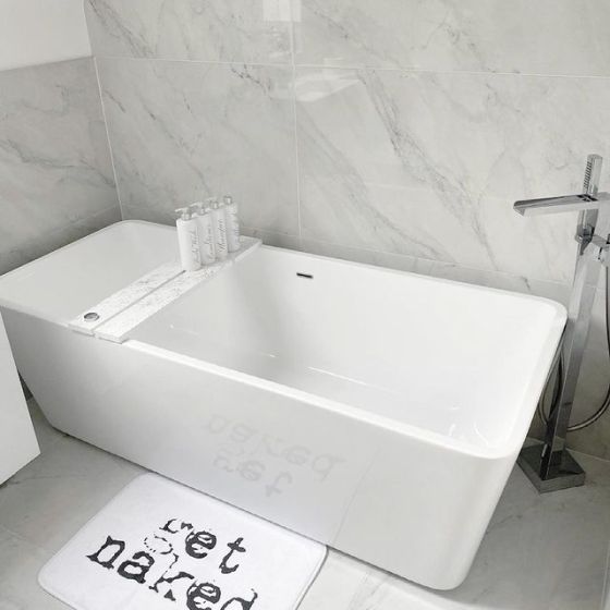 Elsa Freestanding Bath