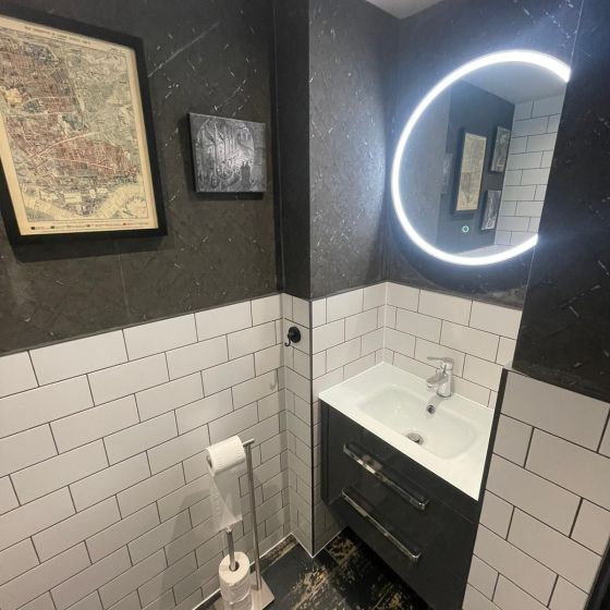Avery Black Round LED Mirror