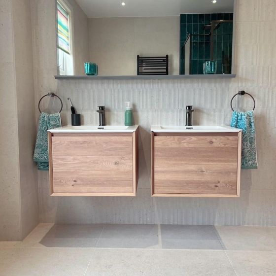 Snowdon 600mm Wall Hung Vanity Unit with White Resin Basin in Natural Oak
