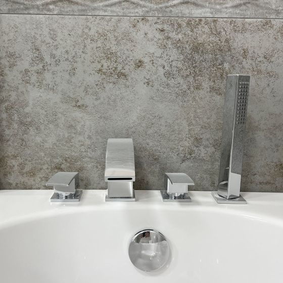 Tear Deck Mounted 4 Hole Bath Shower Mixer Tap