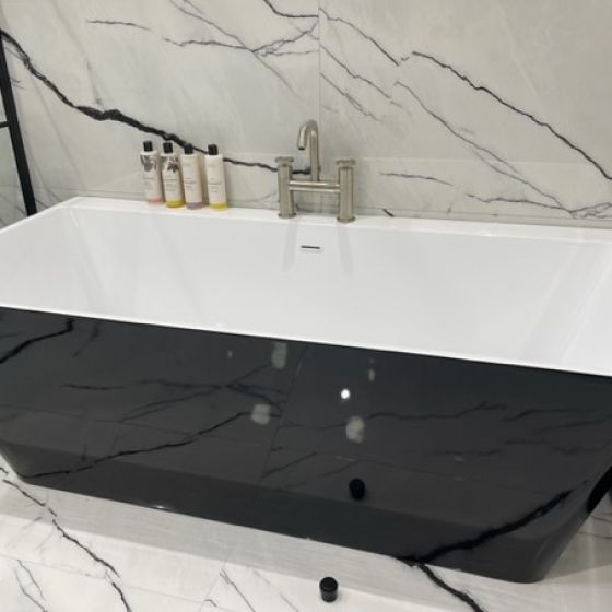 Black Freestanding Acrylic Bath - 1680x800mm