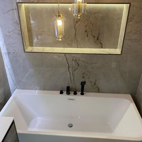 Milo Freestanding Bath