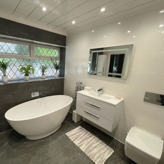 Nante White Vanity Unit with Ceramic Basin