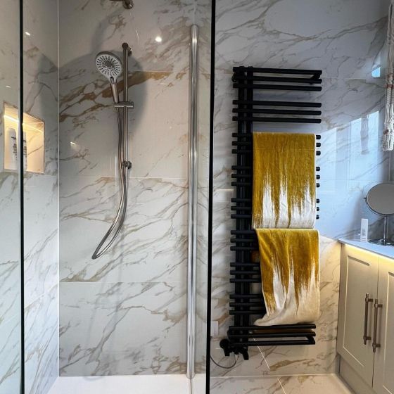 Anthracite Heated Towel Rail
