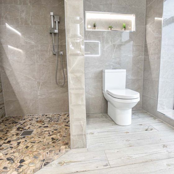 Veto Close Coupled Toilet with Soft Close Seat