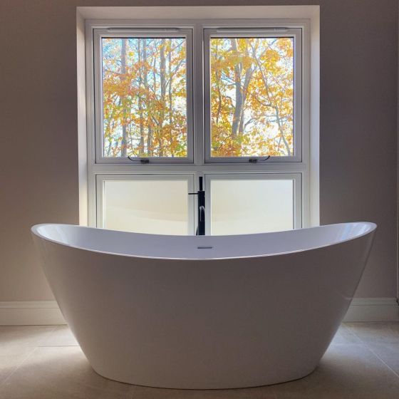 Lambi Freestanding Bath