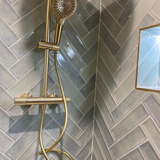 Moray Champagne Gold Shower Pack