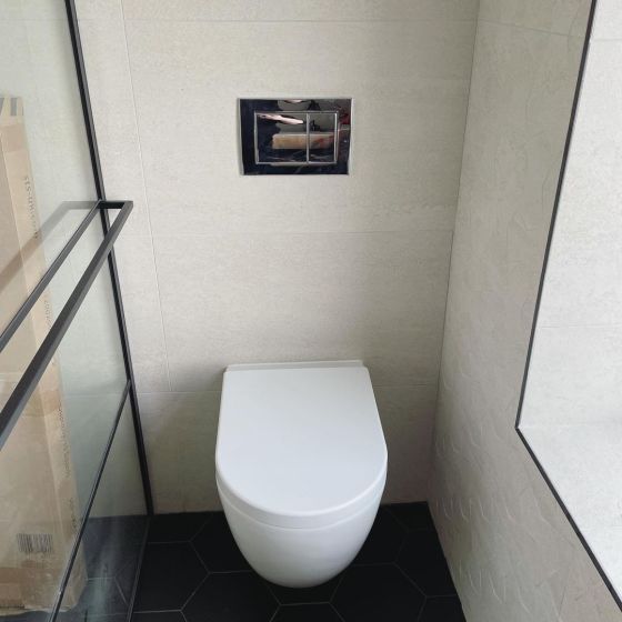 Oscar Wall Hung Toilet and Soft Closing Seat