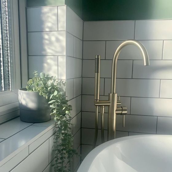 Moray Champagne Gold Freestanding Bath Tap
