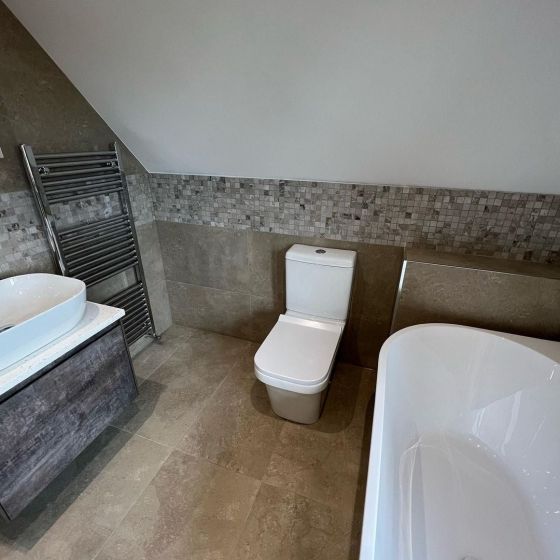 Finn Close Coupled Toilet & Soft Close Seat