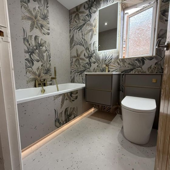 Newbury French Grey and Sawn Oak WC Unit