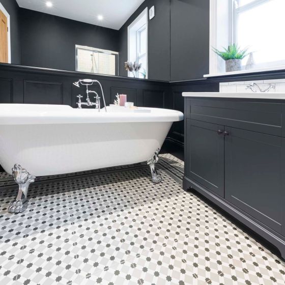 Mere Freestanding Bath & Chrome Feet