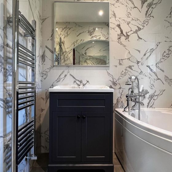 600mm Floorstanding Traditional Vanity Unit in Midnight Grey
