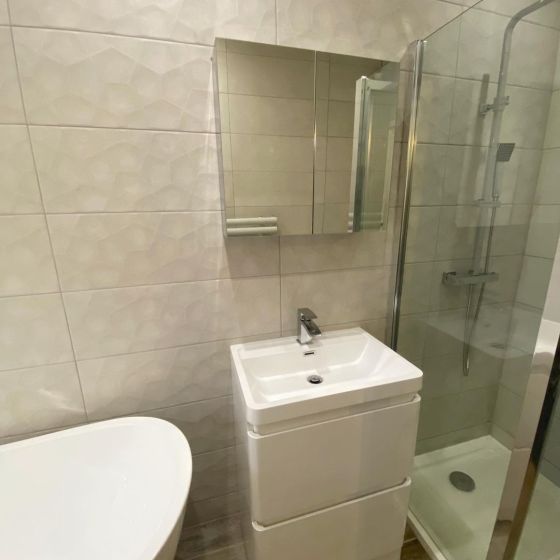 Neon Gloss White Floor Standing Vanity Unit