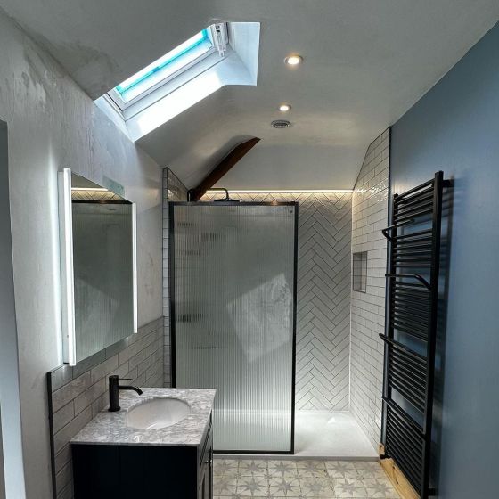 Amien Gun Metal Frame Shower Screen - Fluted Glass