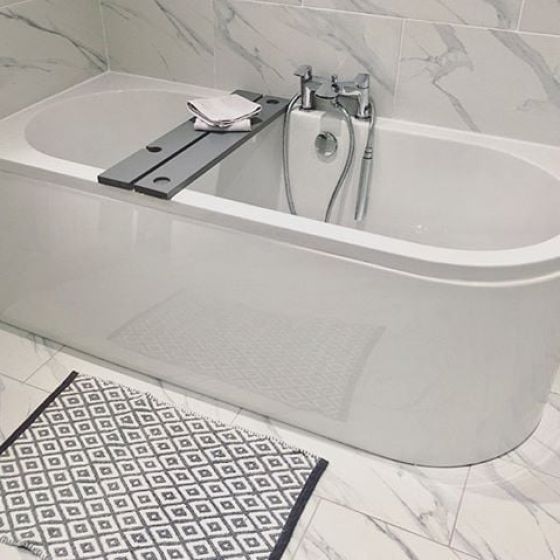 Echos Bath