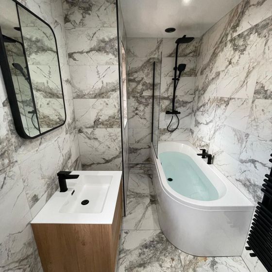 Echoes Double-Ended Bath