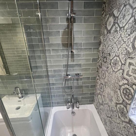 Abode Thermostatic Bar Valve Shower With Slide Rail Kit