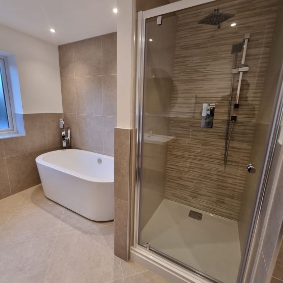 Rivar Chrome Pivot Shower Door