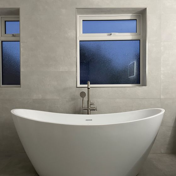Lambi Freestanding Bath