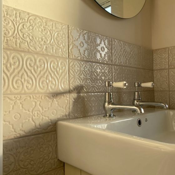 Zanzibar Blanco Gloss Ceramic Brick Tile