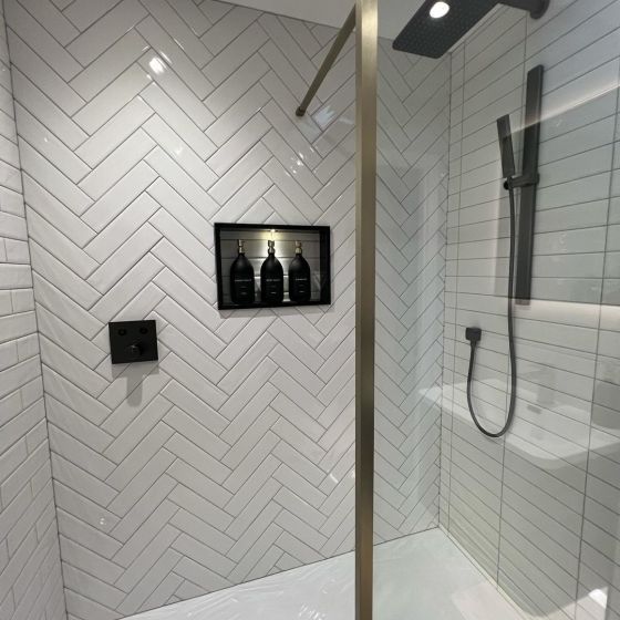 Dolchi White Ceramic Tile
