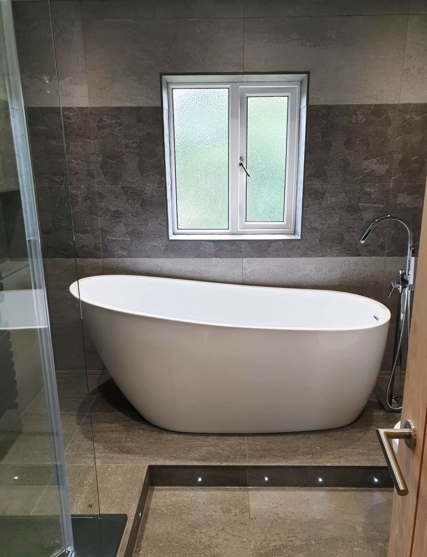 Isleworth Freestanding Bath