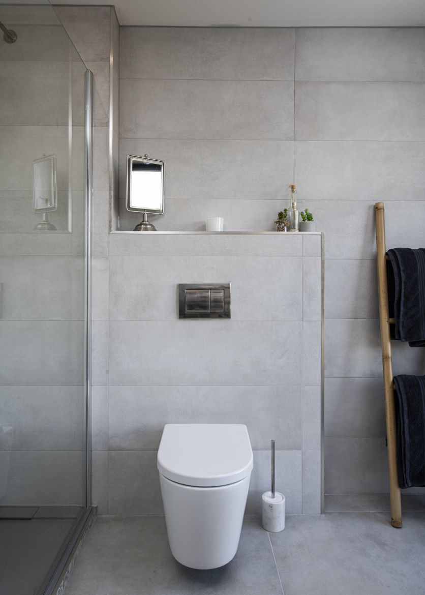 Froxfield Wall Hung Toilet & Soft Close Seat