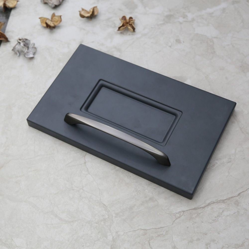 Sleek Gunmetal Handle