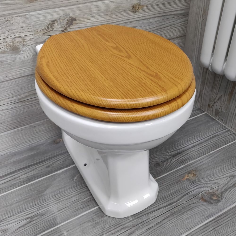 Claydon Traditional Oak Soft Close Toilet Seat