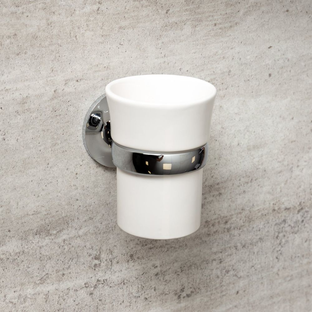 Cambridge Tumbler & Chrome Holder