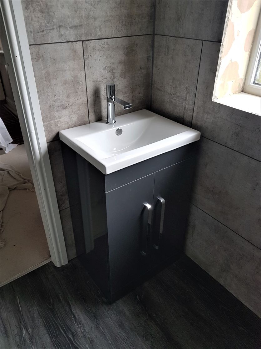 Nante Floorstanding Vanity Unit in Anthracite Gloss