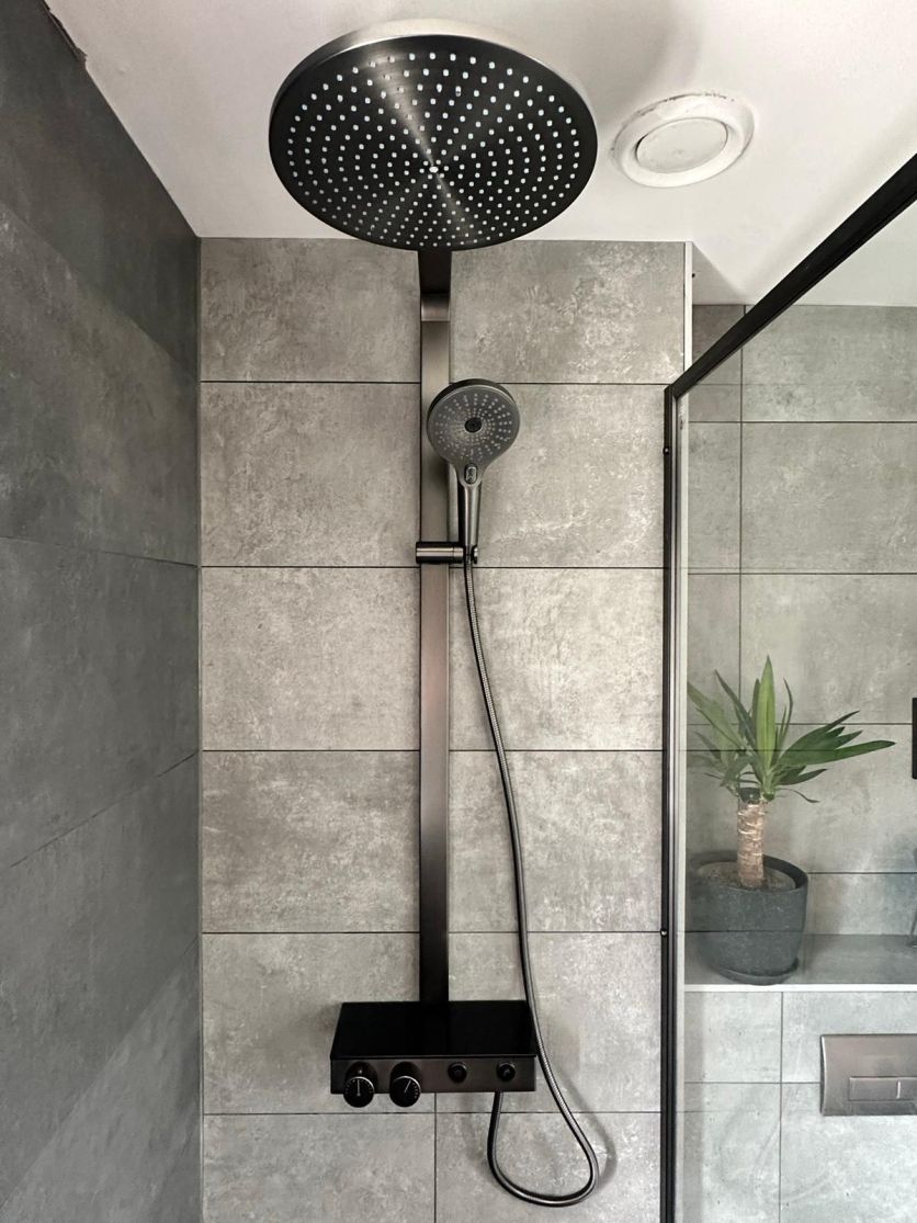 Baylin Aris Round Thermostatic Shower Pack - Gun Metal